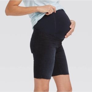 NWOT Isabel Maternity Bermuda Shorts